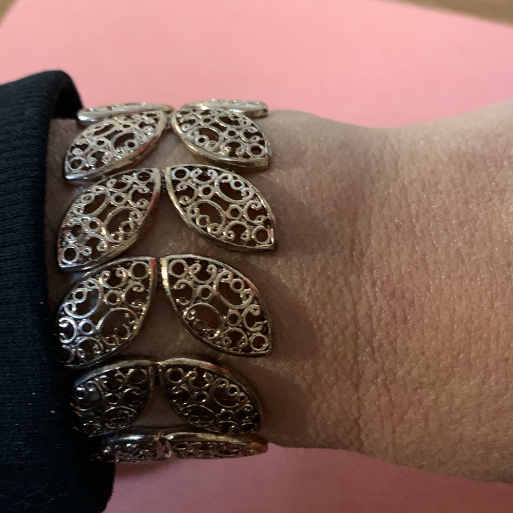 Beautiful bracelet, leaf pattern* - Picture 2 of 5